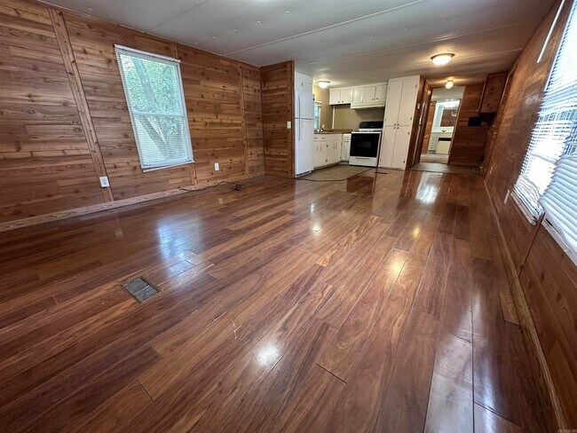 Foto del edificio - 2119 Cliffwood Rd