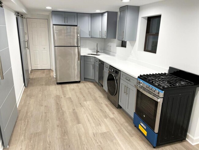 Building Photo - 1 bedroom in Chicago IL 60622