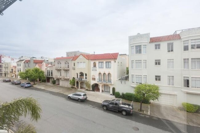 Building Photo - 2 bedroom in San Francisco CA 94123