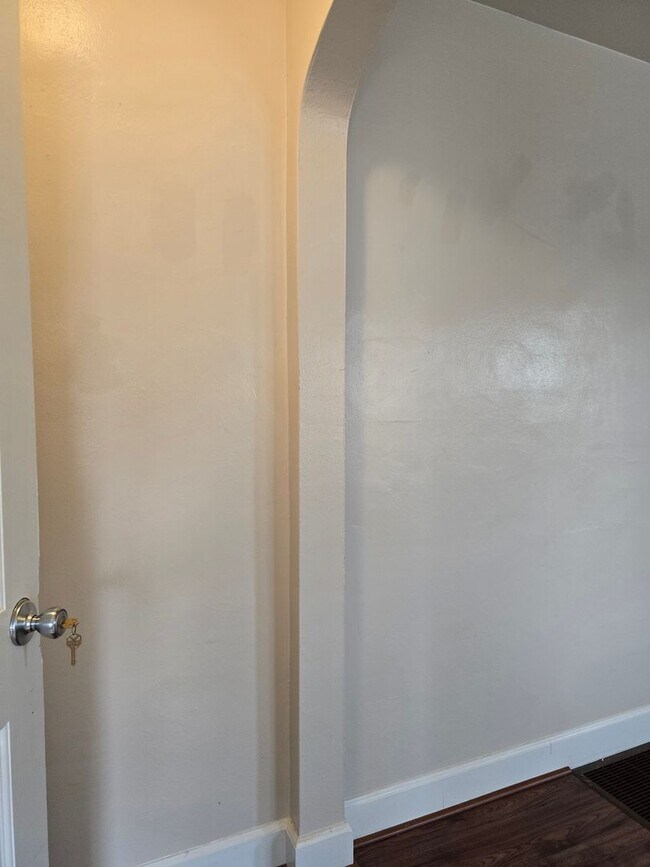 Foto del edificio - Eastside Charmer