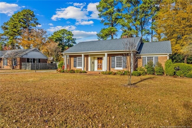 Foto del edificio - 2706 Huntington Rd