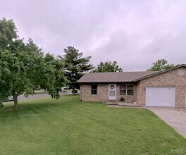 Building Photo - 842 Southgate Dr