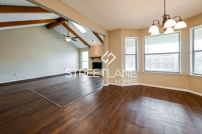 Building Photo - Charming 3 Bedroom in Arlington!