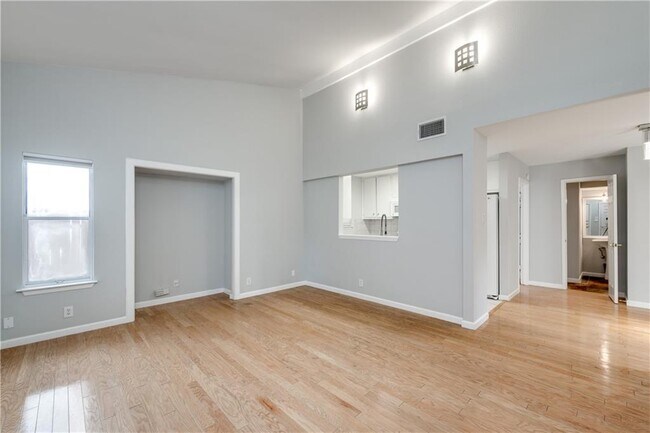 Building Photo - 8125 Ceberry Dr