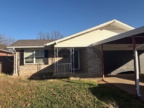 Building Photo - 413 NW 69th St