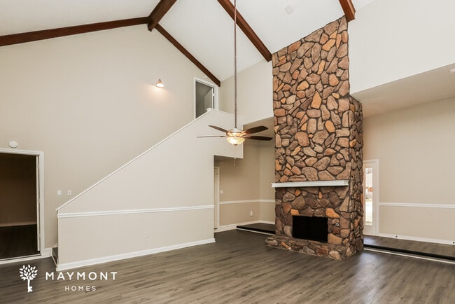 Building Photo - 316 Helmsley Dr