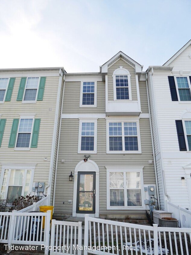 Primary Photo - 3 br, 2.5 bath House - 621 Sprite Way