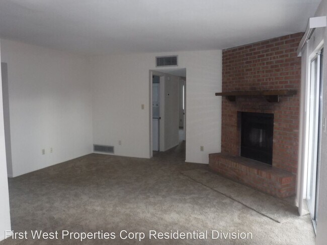 Building Photo - 4319 Avenida Cochise