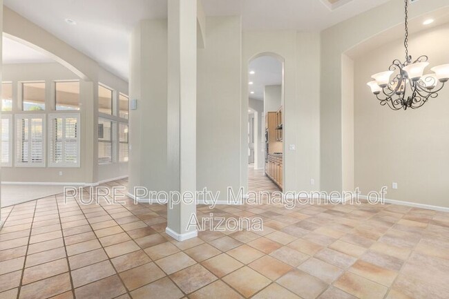 Building Photo - 11580 E Desert Holly Dr