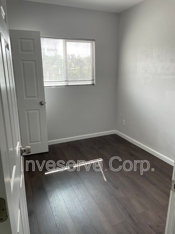 Foto del edificio - 1165 Sunvue Pl