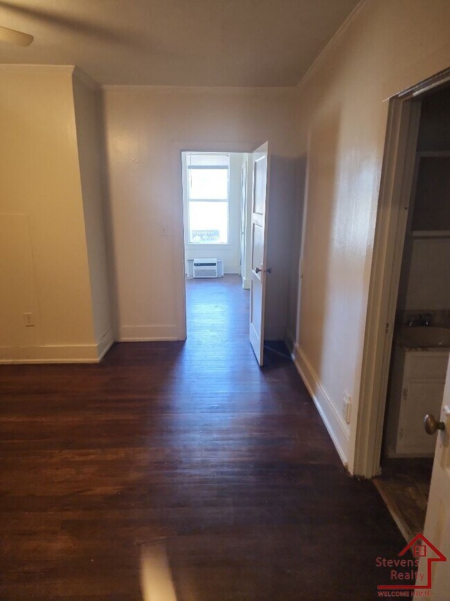 Foto del edificio - 414 W Bockman Way