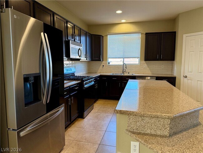 Foto del edificio - 7628 Schuders Ave