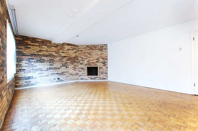 Foto del edificio - Spacious Lincoln Park 1 bed with Private O...