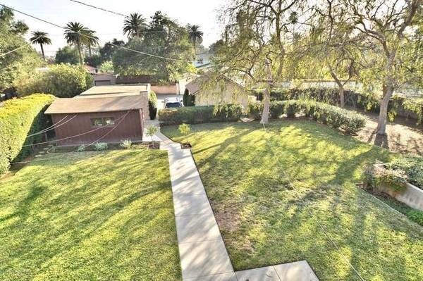 Foto del edificio - 1754 E Orange Grove Blvd