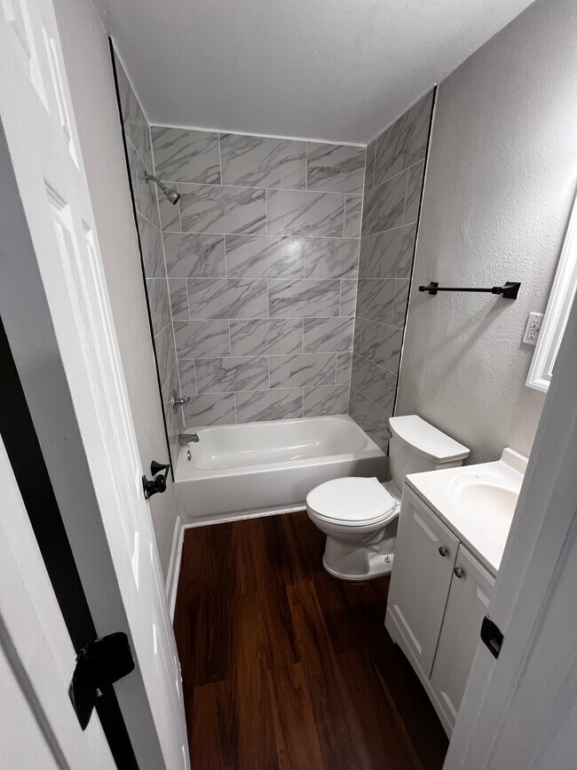 Foto del edificio - 3927 Dearborn St