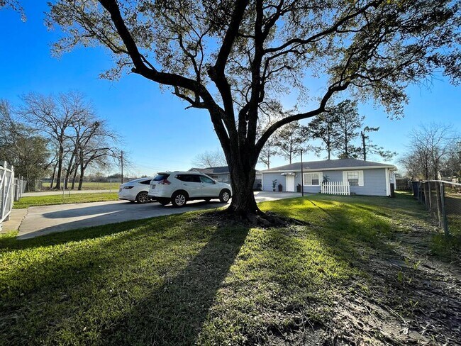 Foto del edificio - 3806 Kansas Ave