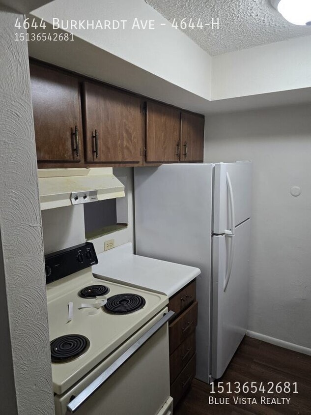 Building Photo - 4644 Burkhardt Ave