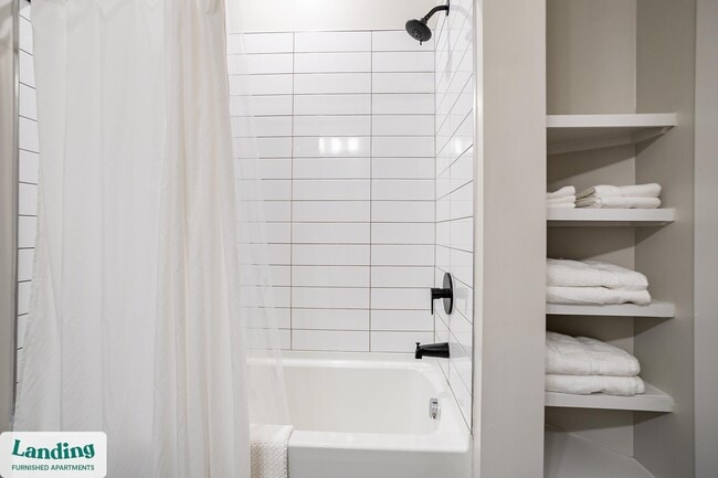 Building Photo - 1270 Hillcrest Dr