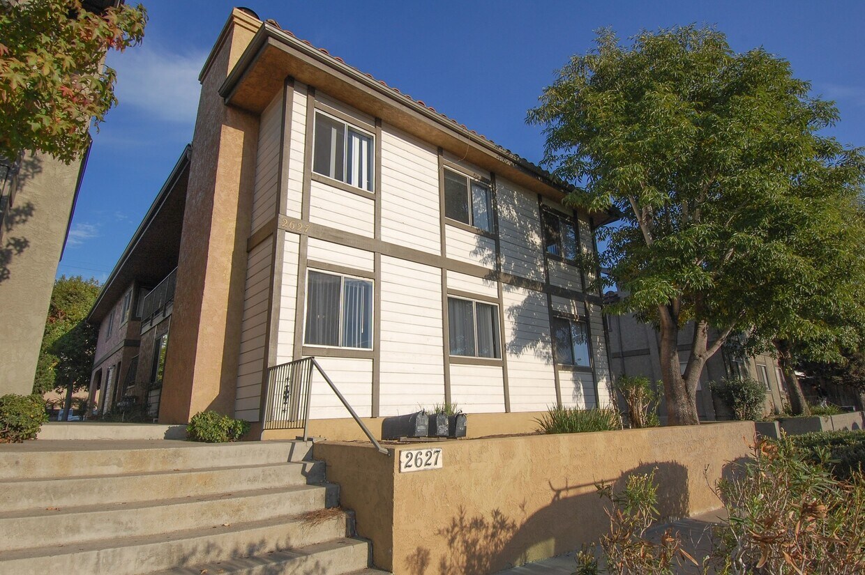 Primary Photo - 2627 S. El Camino Real