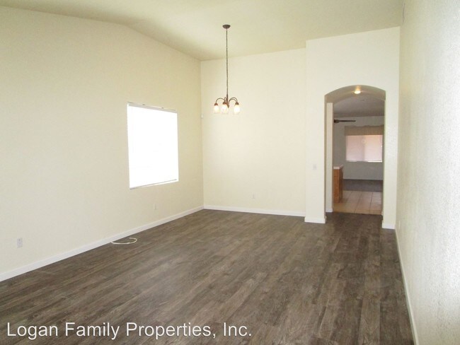 Foto del edificio - 3 br, 2 bath House - 779 El Caballo Dr.