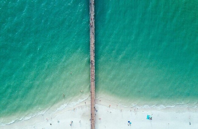 Foto del edificio - ***DOWNTOWN***OLDE NAPLES***BEACH IS JUST ...