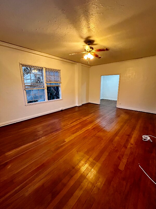 Foto del edificio - 1523 N McCadden Pl