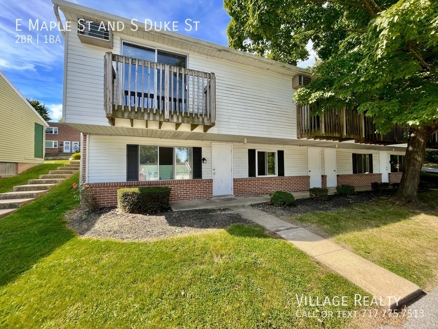 Primary Photo - NO steps! Huge 2-Bed apartment with new ca...