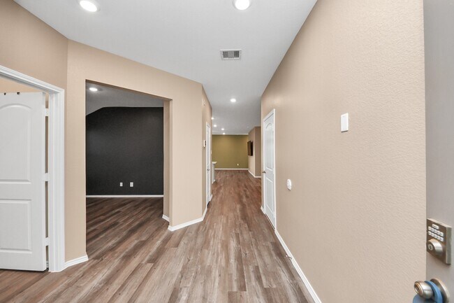 Building Photo - 27319 Azure Fls Dr