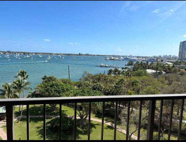 Photo - 5200 N Flagler Dr Apartment