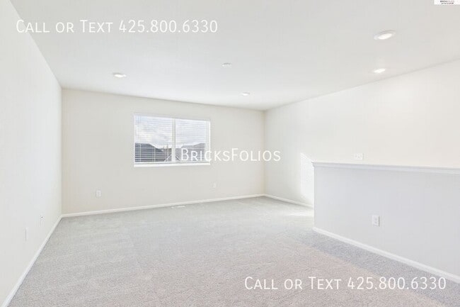 Foto del edificio - 19537 141st Ave Ct E
