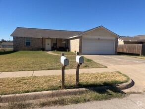 Building Photo - 213 Bobbie Ann Ct