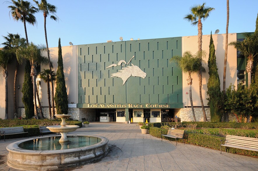 Picture of Los Alamitos