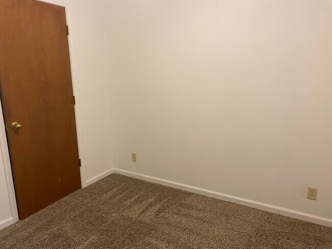 Foto del edificio - 230 Parkway Ave NW