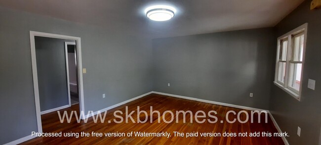 Foto del edificio - 501 W 3rd St