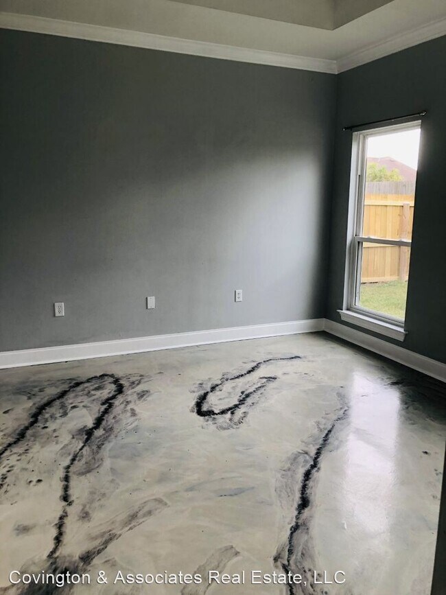 Foto del edificio - 3 br, 2 bath House - 7678 Elmwood Dr.