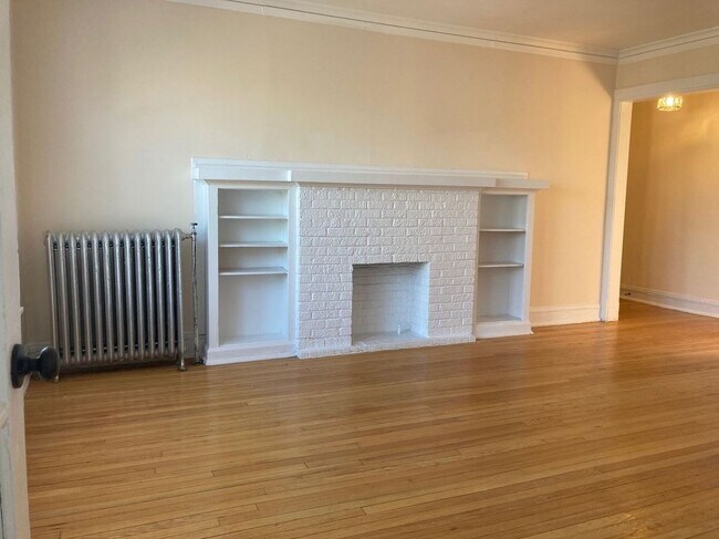 Foto del edificio - 2104 W Birchwood Ave