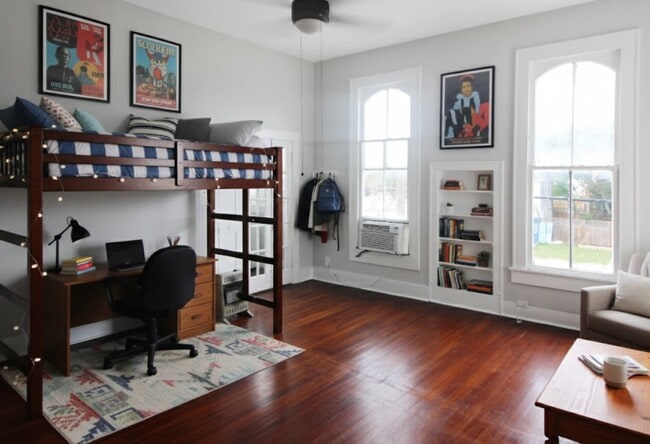 Foto del edificio - 1902 Church St