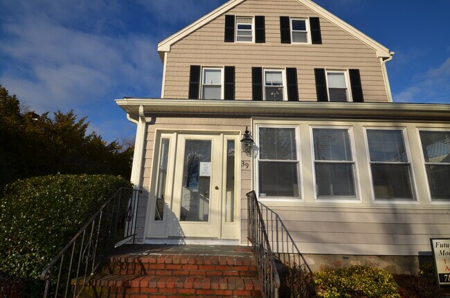 Main Entrance - 39 W Emerson St