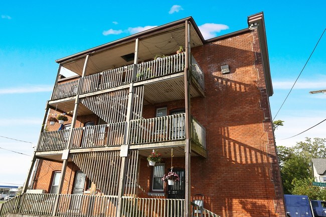 Foto del edificio - The Orena