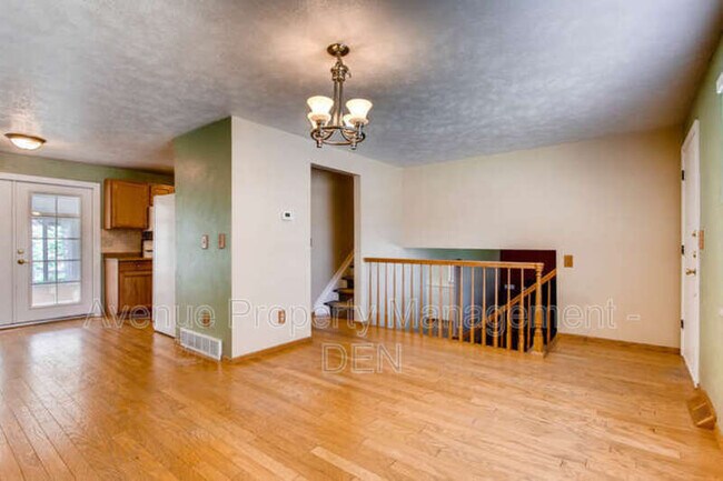 Building Photo - 4017 E Caley Pl