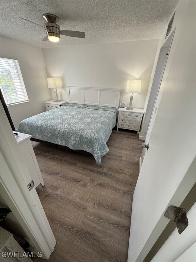 Foto del edificio - 2875 Palm Beach Blvd