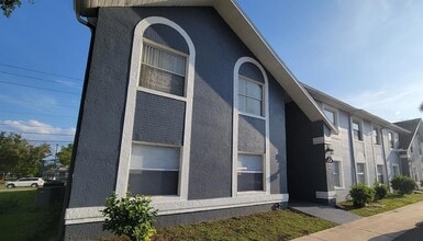 Building Photo - 4338 Pershing Pointe Pl