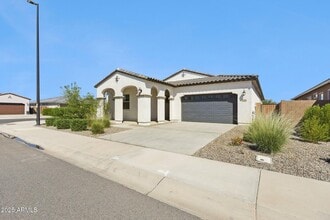 Building Photo - 531 S Owl Dr