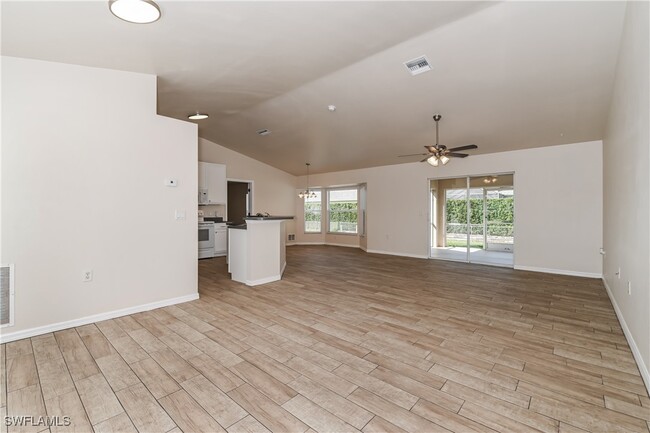Building Photo - 2908 SW 16th Pl