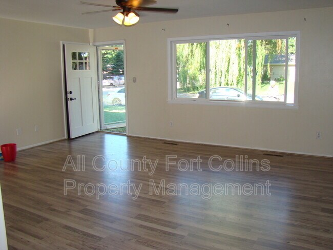 Building Photo - 500 N Impala Dr