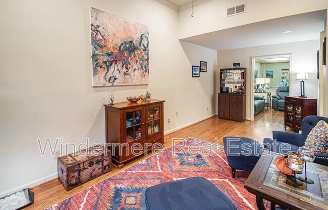 Foto del edificio - 3008 13th Ave S