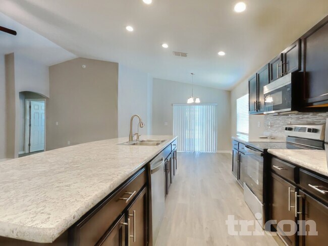 Building Photo - 8070 Diamond Creek Ln