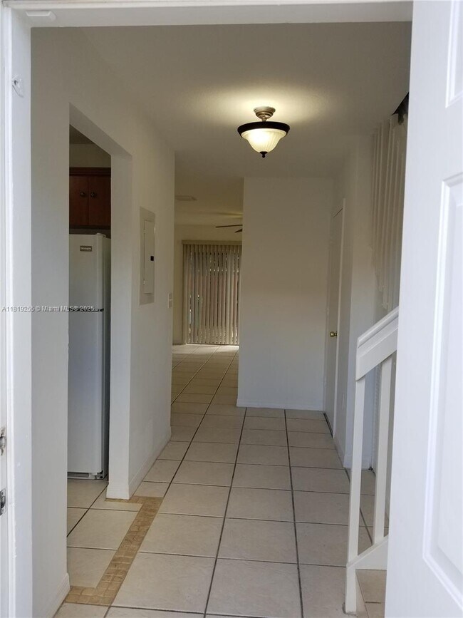Foto del edificio - 8394 SW 152nd Ave