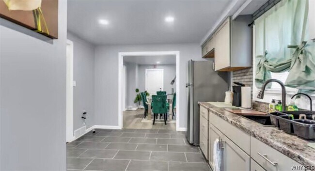 Foto del edificio - 1536 Niagara Ave