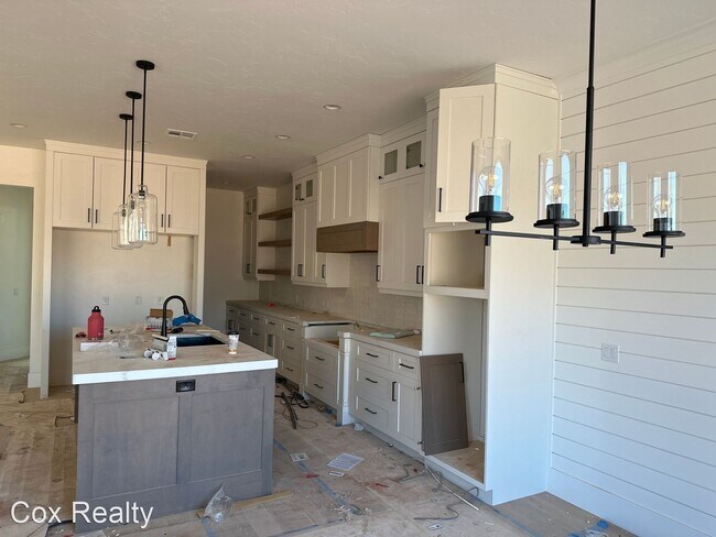 Foto del edificio - 5 br, 4 bath House - 997 E Iron Horse Dr